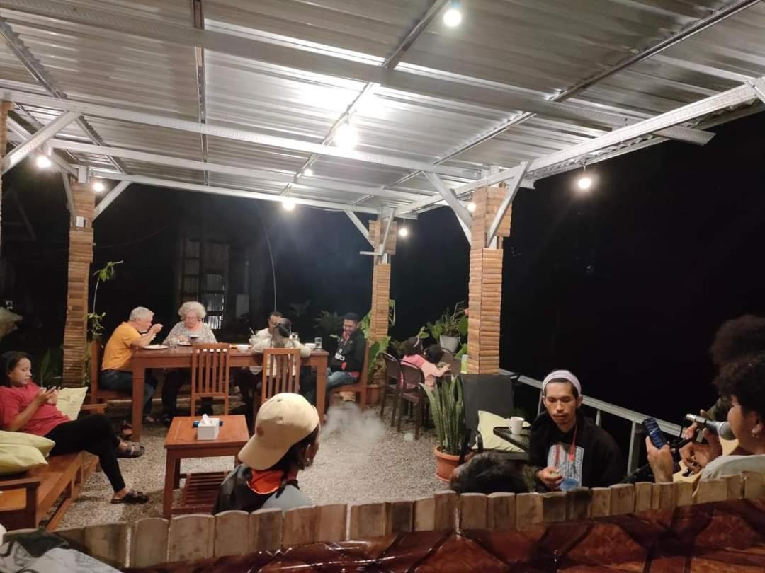 Rago'S Homestay Kelimutu Kültér fotó