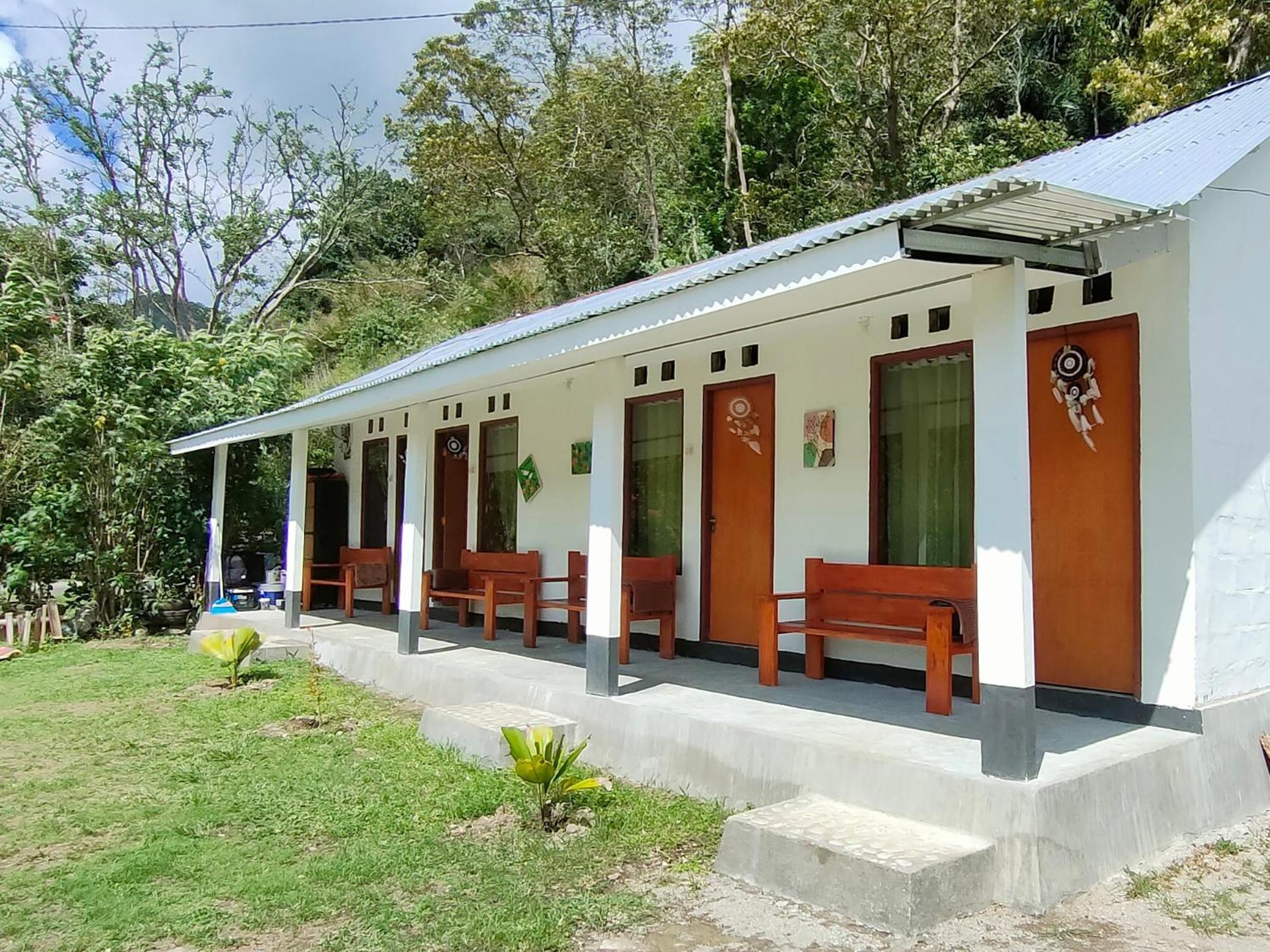 Rago'S Homestay Kelimutu Kültér fotó